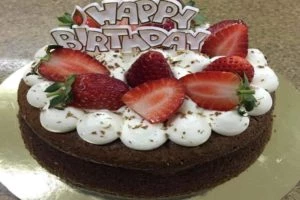 Dailycious Patisserie Cafe Chiang Mai birthday cake