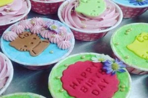 Wawabake Bakery Chiang Mai hello kitty birthday cupcakes