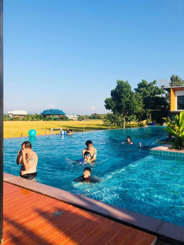 infinity kiddy pool San Sai