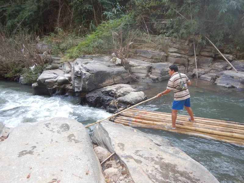 Mae Wang bamboo rafting rapids
