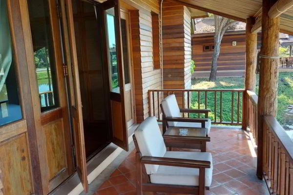 Karin Resort deluxe room veranda Chiang Mai